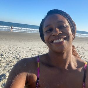 Meet your Posher, Candice